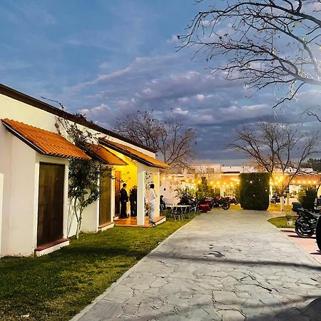 La Ilusion Hotel Campestre Y Balneario Parras de la Fuente Bagian luar foto