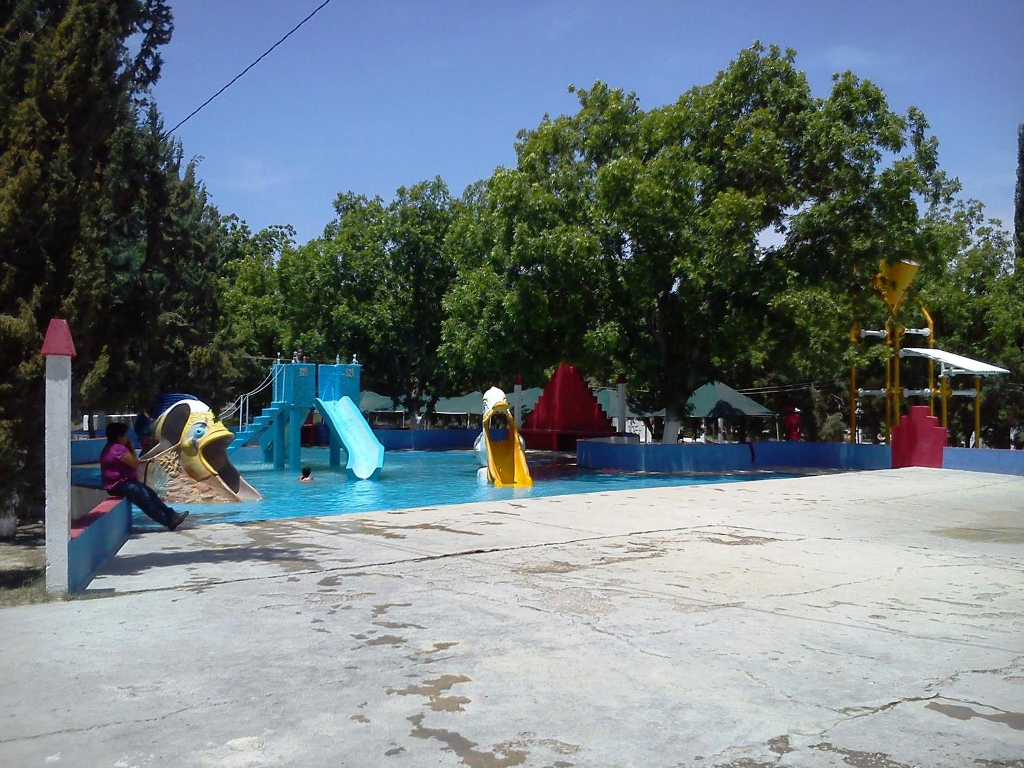 La Ilusion Hotel Campestre Y Balneario Parras de la Fuente Bagian luar foto