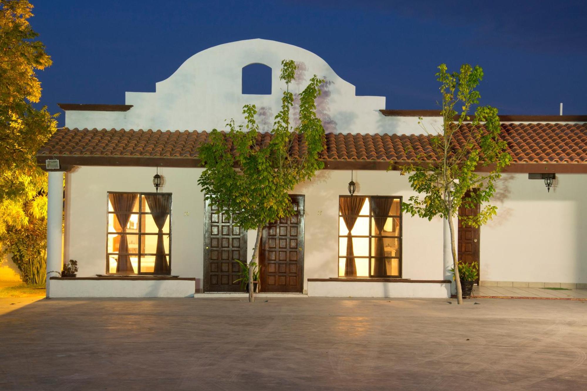 La Ilusion Hotel Campestre Y Balneario Parras de la Fuente Bagian luar foto