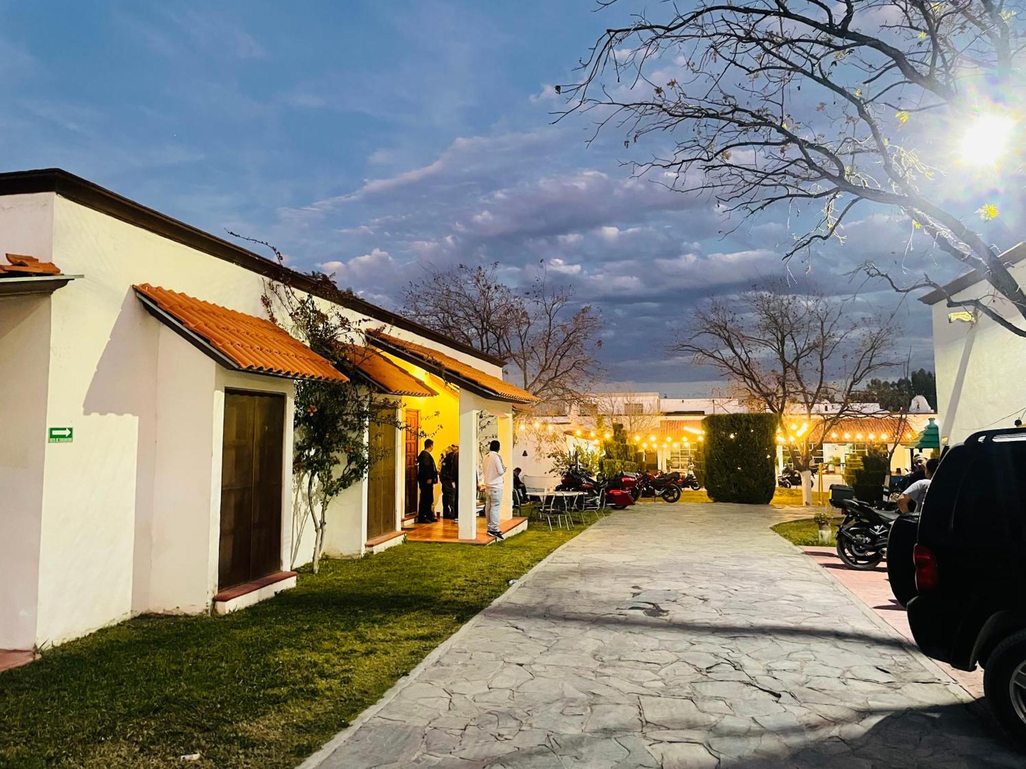 La Ilusion Hotel Campestre Y Balneario Parras de la Fuente Bagian luar foto